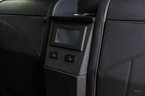 2023 Mercedes-Benz Metris Passenger