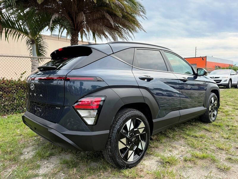 2025 Hyundai Kona SEL
