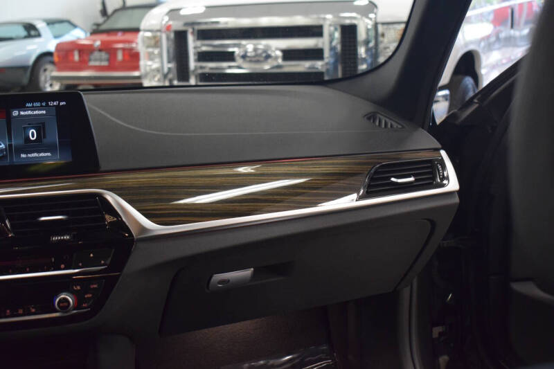 2018 BMW 5 Series 540i