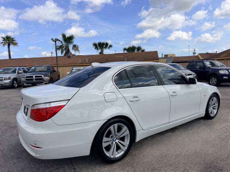 2009 BMW 5 Series 528i