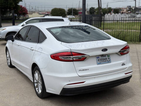 2020 Ford Fusion Hybrid SE