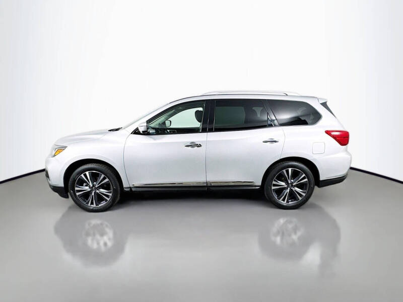 2020 Nissan Pathfinder Platinum