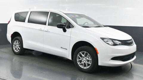 2025 Chrysler Voyager LX