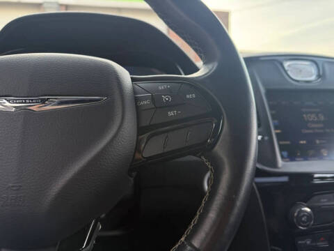 2016 Chrysler 300