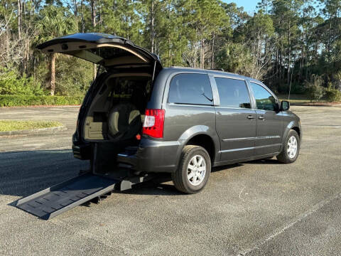 2012 Chrysler Town and Country Touring