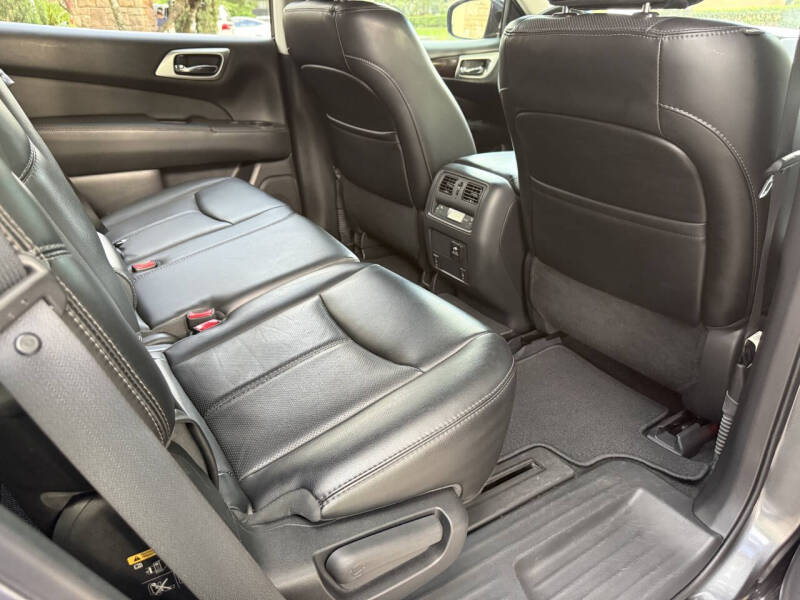 2015 Nissan Pathfinder Platinum