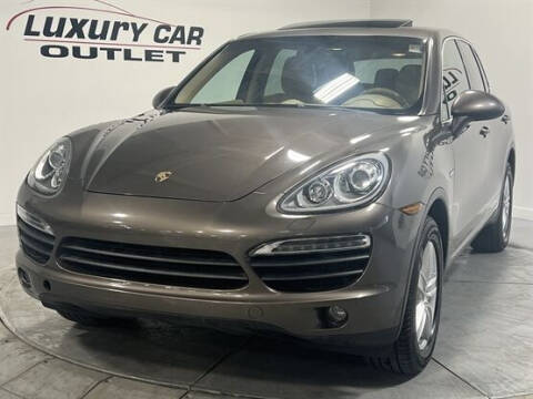 2013 Porsche Cayenne for sale at Luxury Car Outlet in West Chicago IL