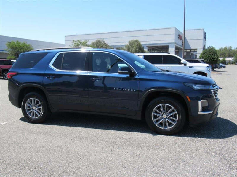 2022 Chevrolet Traverse LT Cloth