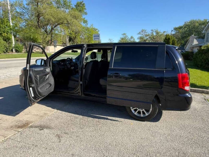 2011 Dodge Grand Caravan R/T