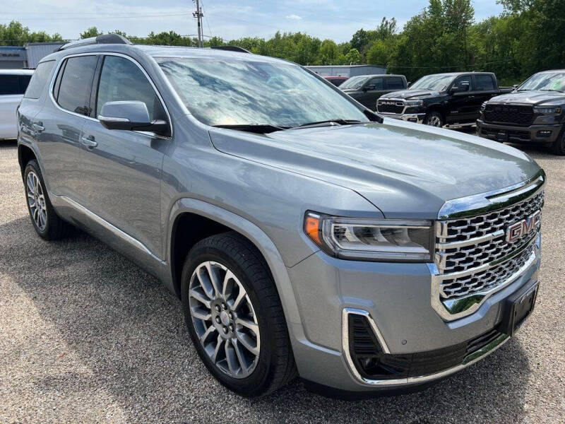 2023 GMC Acadia Denali