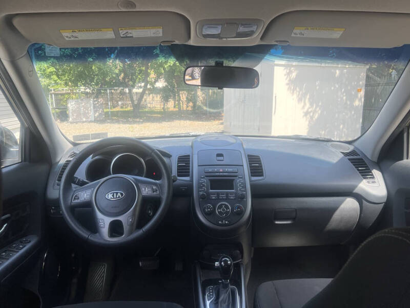 2012 Kia Soul +