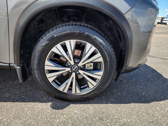 2022 Nissan Rogue SV