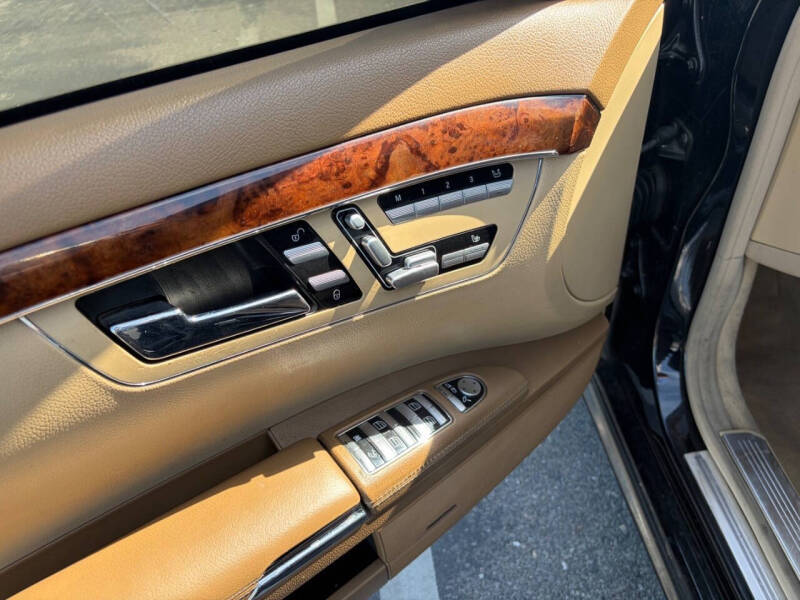 2007 Mercedes-Benz S-Class S 550