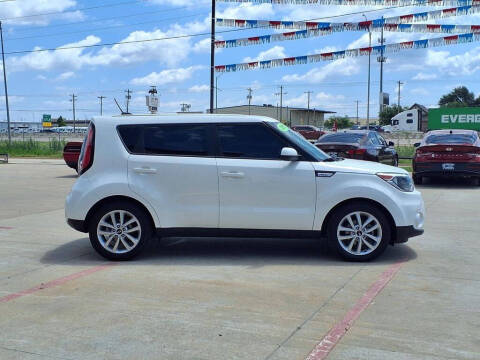2019 Kia Soul +