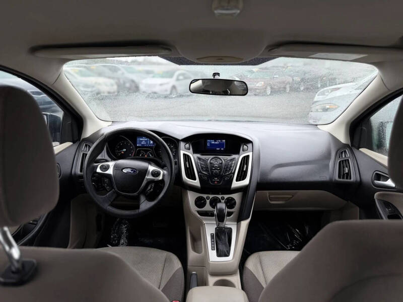 2012 Ford Focus SE