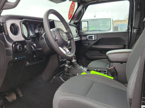 2025 Jeep Wrangler Sahara 4xe