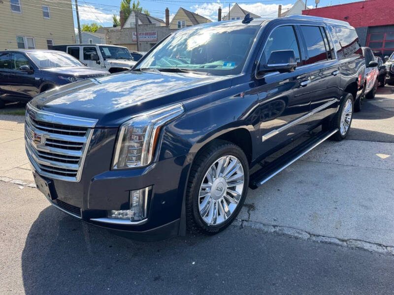 2018 Cadillac Escalade ESV Platinum
