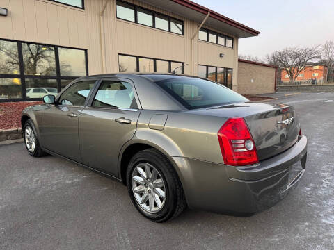 2008 Chrysler 300 LX