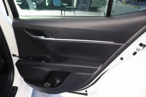 2018 Toyota Camry SE