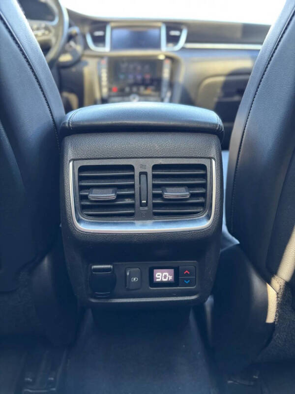 2019 Infiniti QX50 Essential