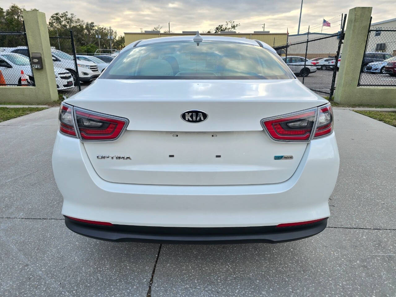 2014 Kia Optima Hybrid for sale at Bascarshop in Tampa, FL