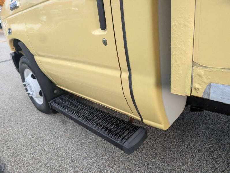 2019 Ford E-Series E-450 SD