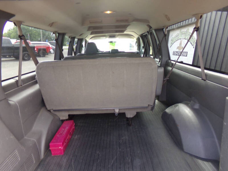 2005 Chevrolet Express 3500 LS