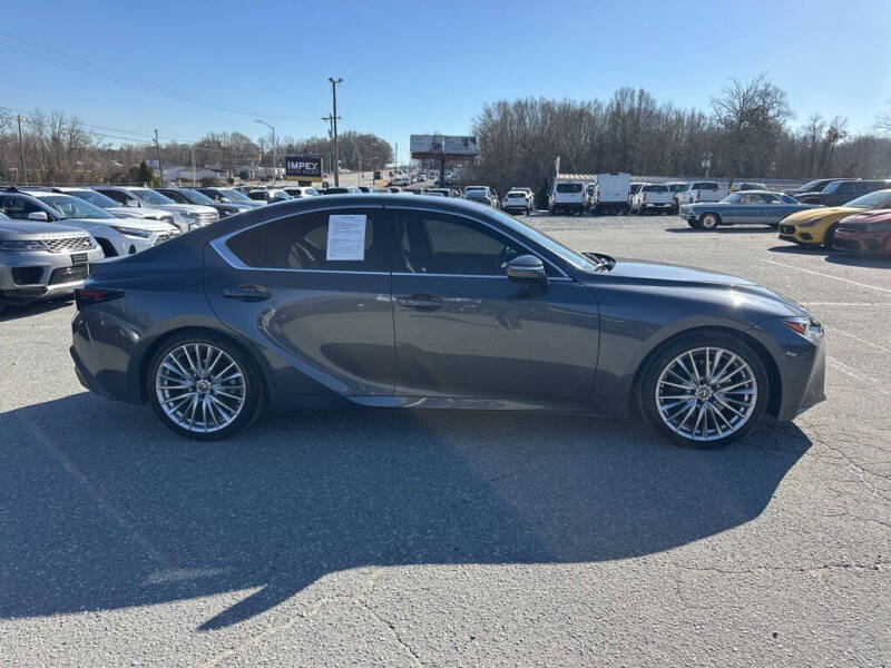 2023 Lexus IS 300