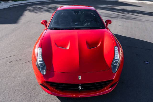 2015 Ferrari California T