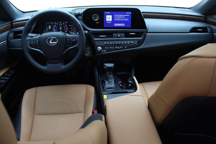 2025 Lexus ES 350