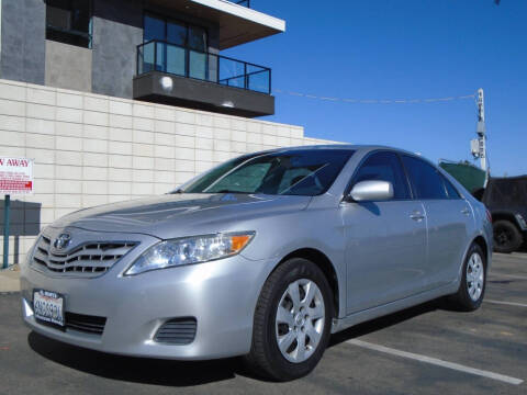 2011 Toyota Camry LE