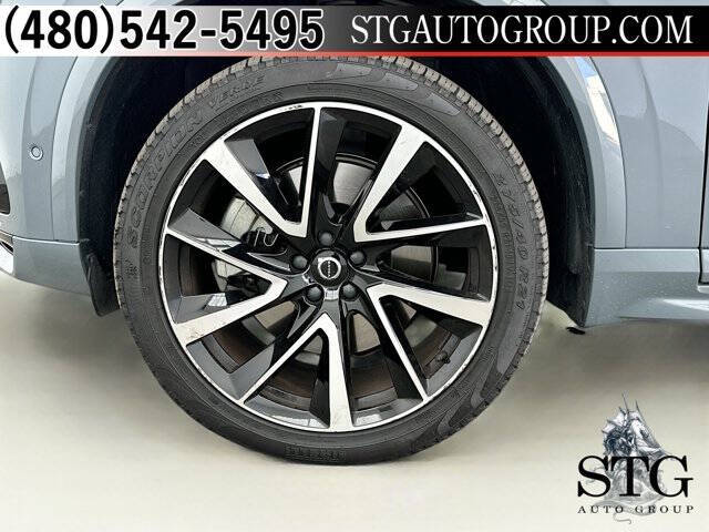 2023 Volvo XC90 Recharge T8 Plus Dark Theme