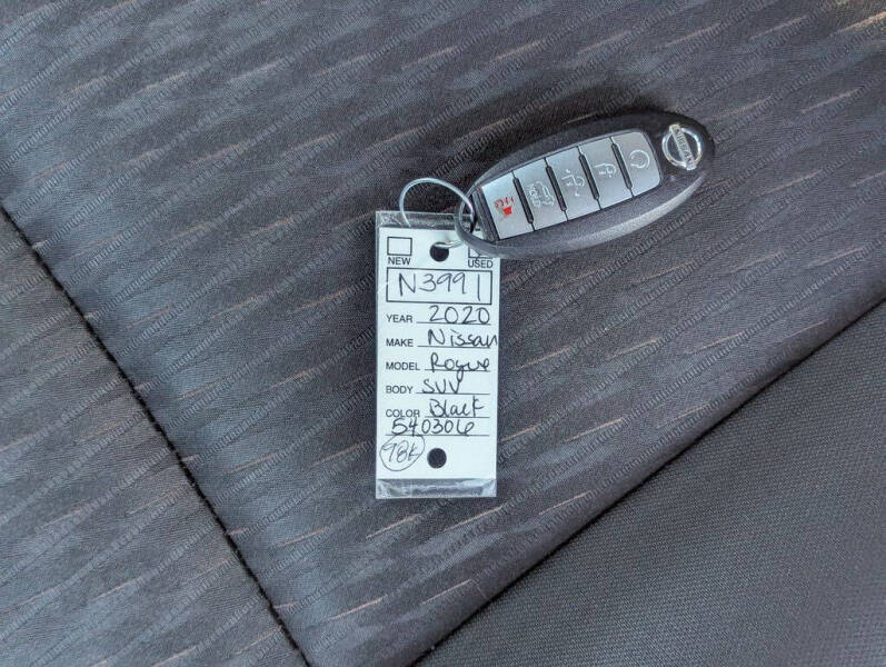 2020 Nissan Rogue SV