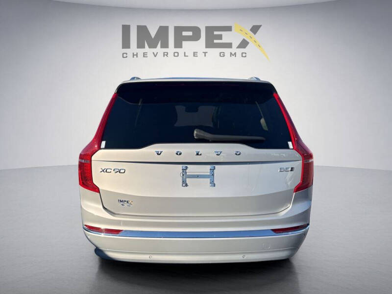 2024 Volvo XC90 B5 Plus Bright Theme