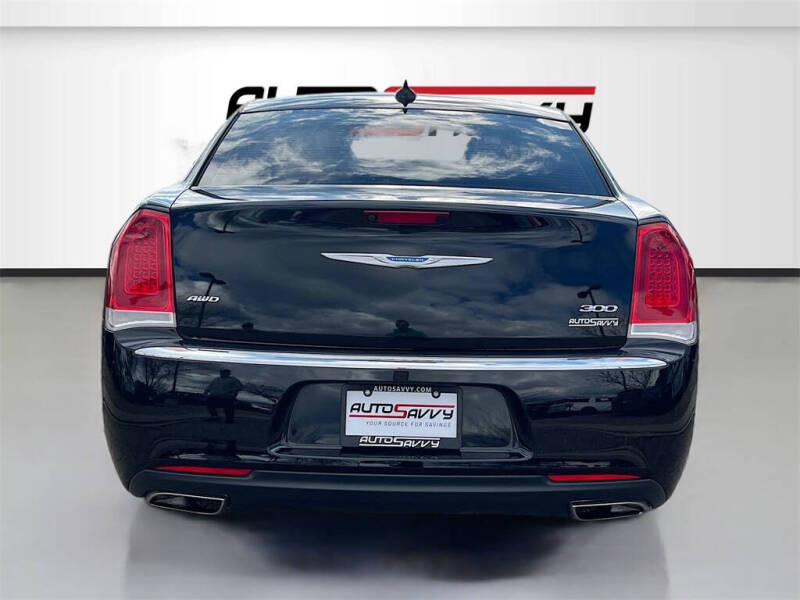 2022 Chrysler 300 Touring