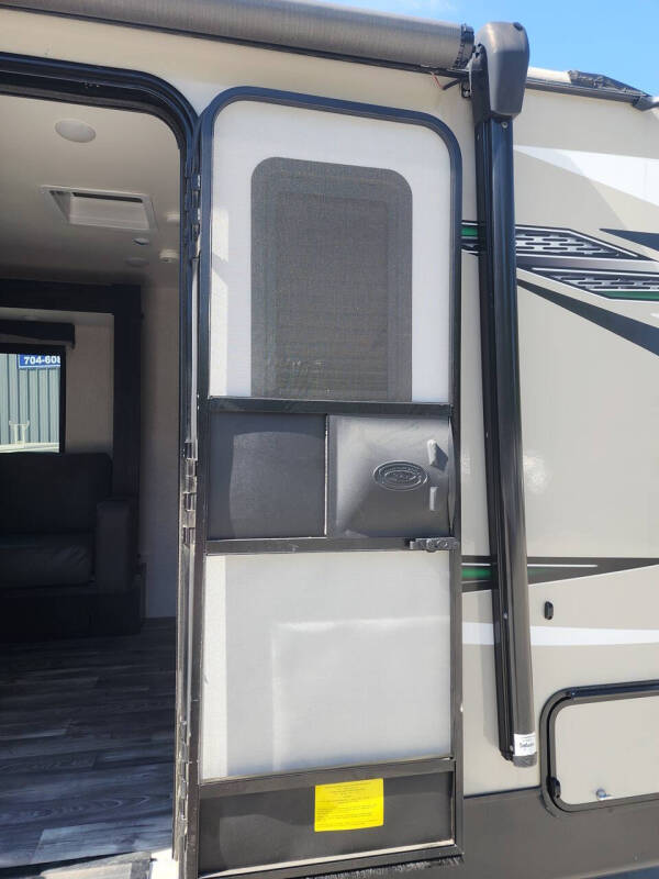 2022 Starcraft RV Super Lite Maxx