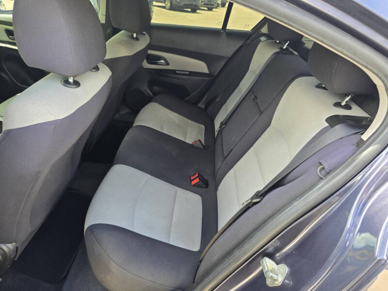 2013 Chevrolet Cruze LS Auto