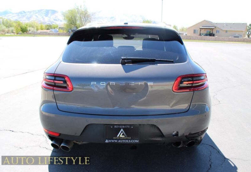 2015 Porsche Macan S