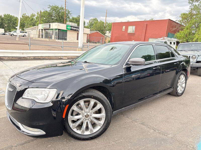 2017 Chrysler 300 Limited