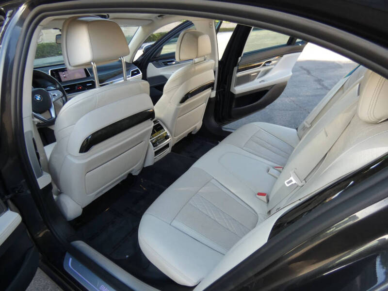 2016 BMW 7 Series 750i xDrive