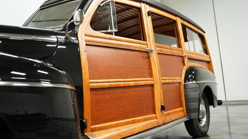 1948 Ford Super Deluxe