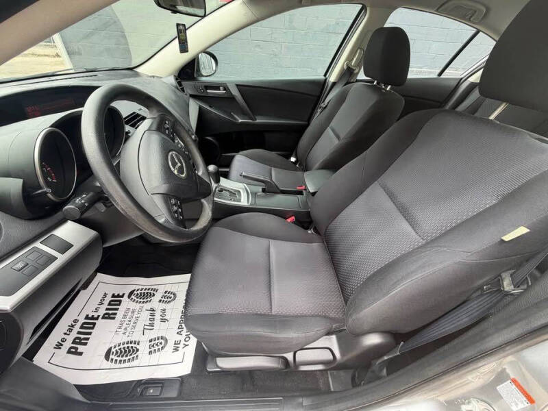 2010 Mazda MAZDA3 i Touring