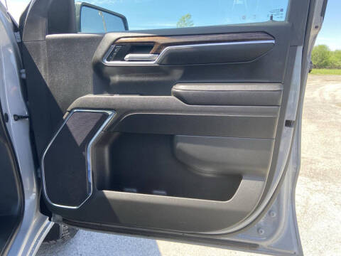 2024 GMC Sierra 1500 Elevation Standard