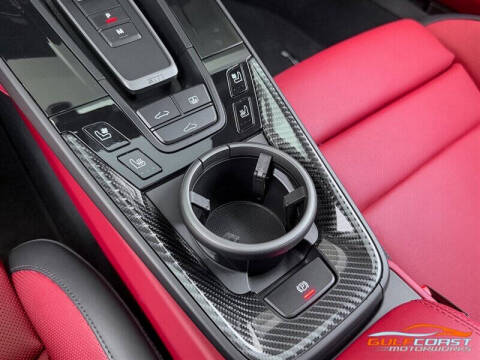2025 Porsche 911 Carrera 4 GTS