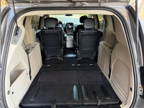2015 Chrysler Town and Country Touring