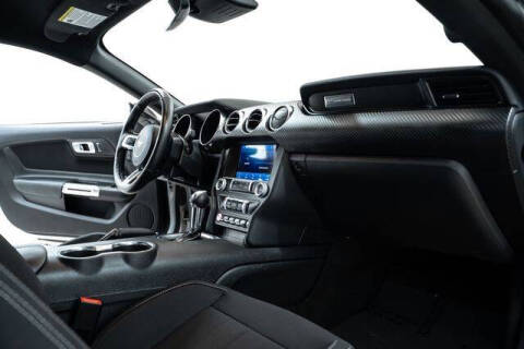 2022 Ford Mustang EcoBoost