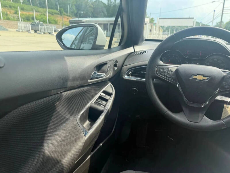 2017 Chevrolet Cruze LT Auto