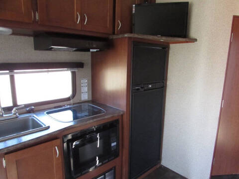 2015 Forest River Vengeance 25v