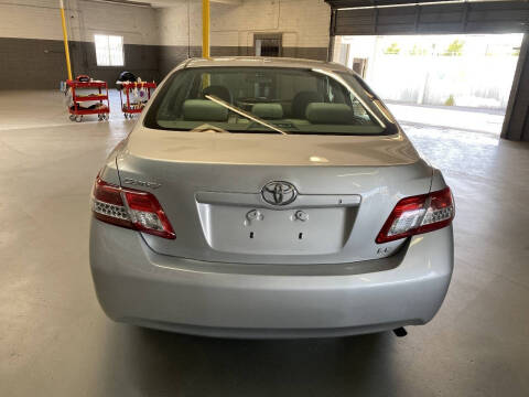 2011 Toyota Camry LE