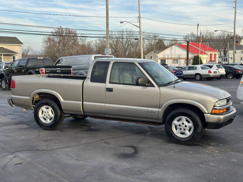 2002 Chevrolet S-10 LS